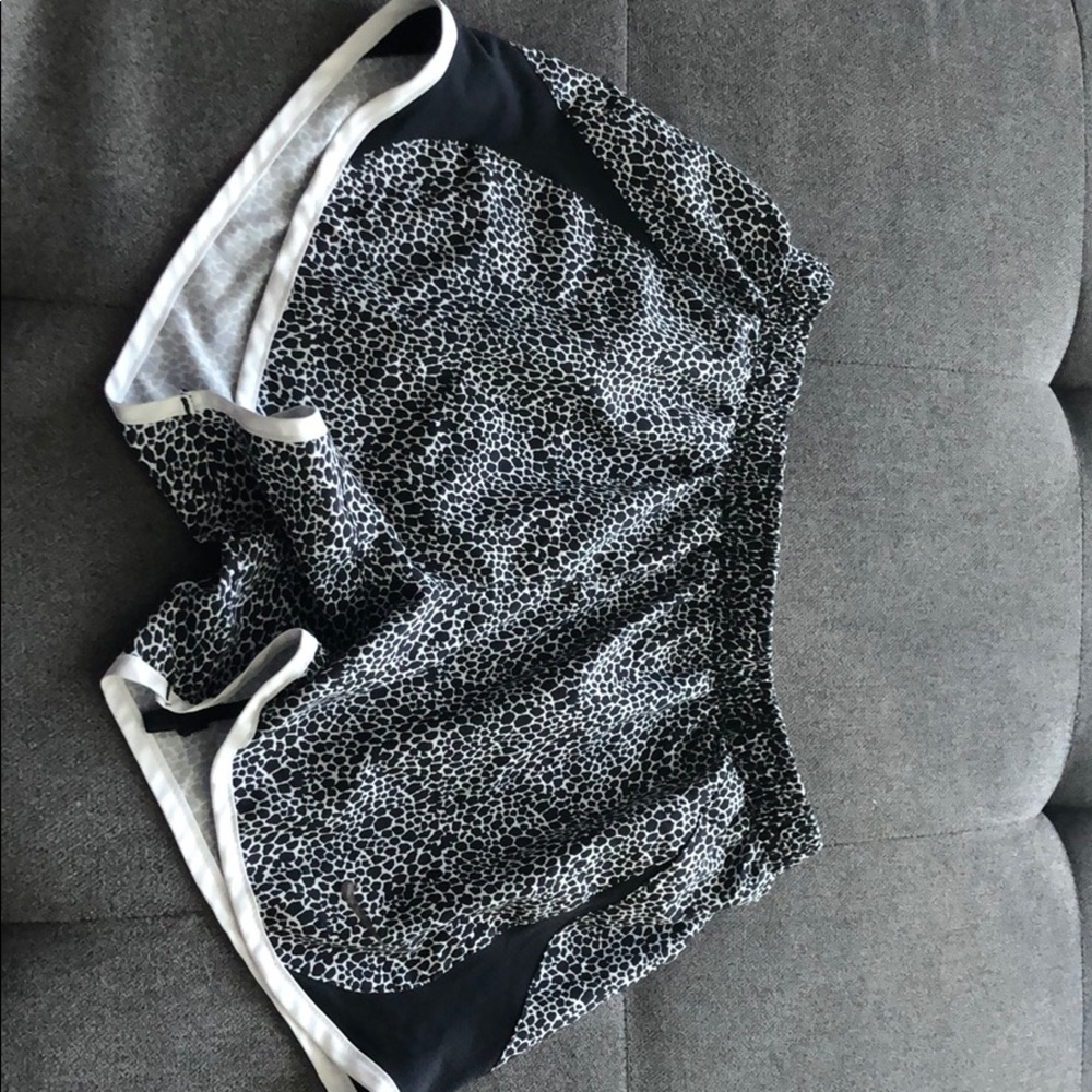 Nike black and white patterned running shorts